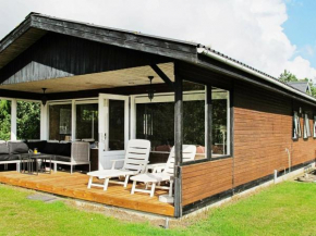 Three-Bedroom Holiday home in Hals 38, Hals